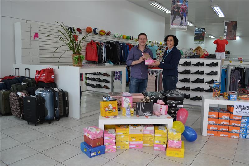 Assistência Social recebe doação da Cadile's